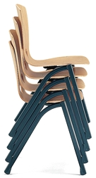 Si�ges 4 pieds empil�s
